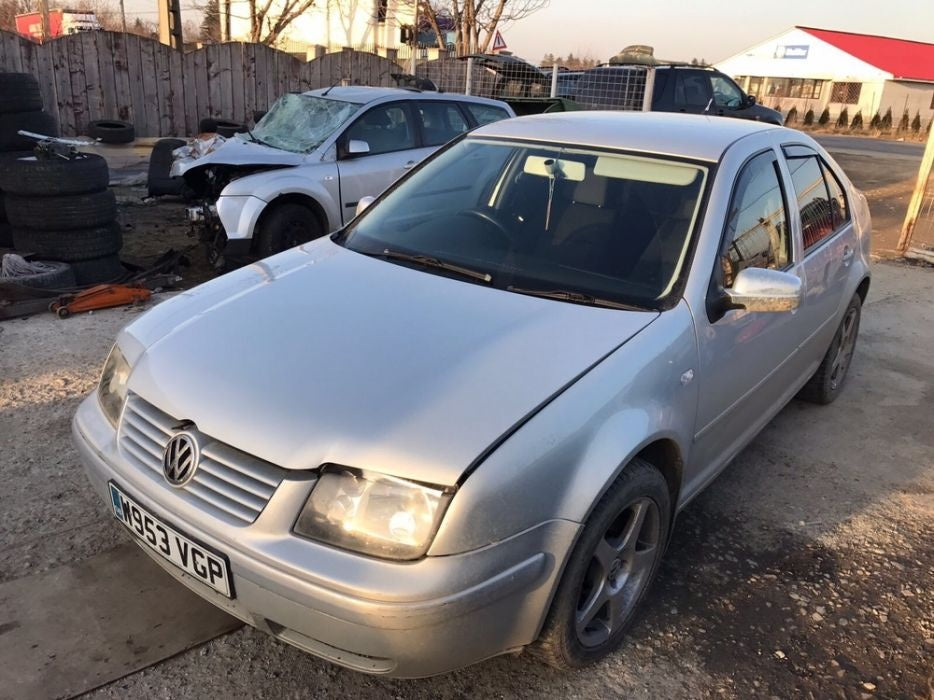 Dezmembrez vw bora 2,0 benzina