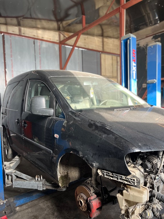Dezmembrez VW Caddy 2007, 2.0