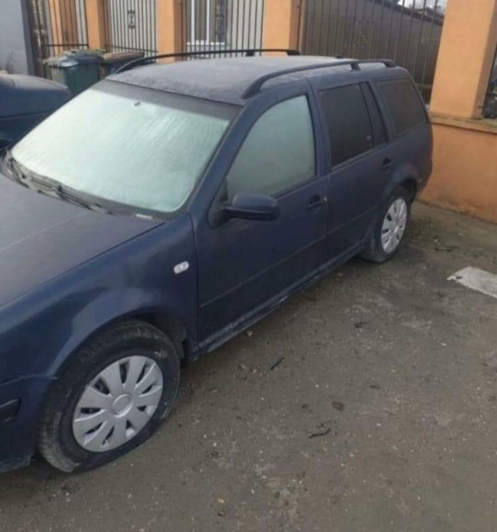 Dezmembrez Vw Golf 4 1.4, 1.6 benzina/ 1.9 Diesel
