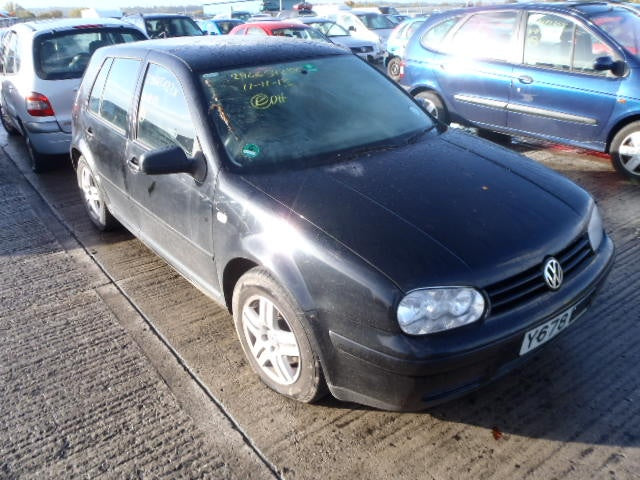 Dezmembrez Vw Golf 4, 1.4b, orice piesa!