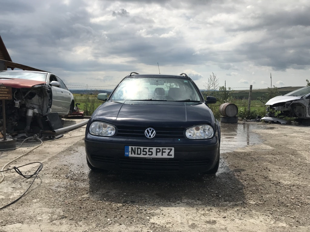 Dezmembrez VW Golf 4 2006 combi 1600