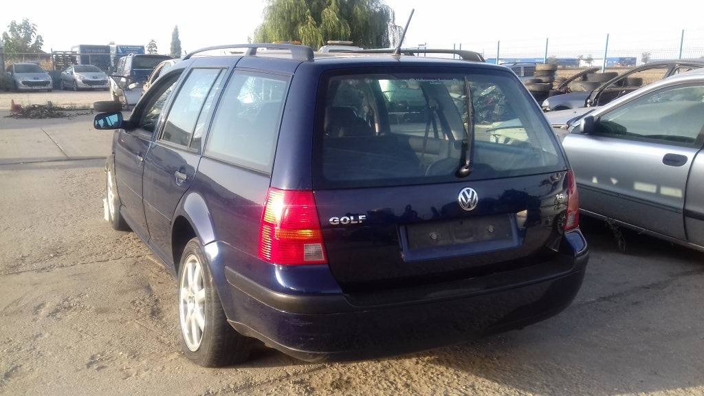 Dezmembrez Vw Golf 4 din 2002 ,motor 1.6 16v tip BCB