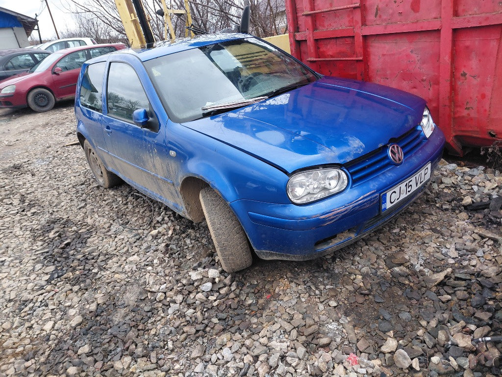Dezmembrez vw golf 4 motor 1.4 benzina an 2004