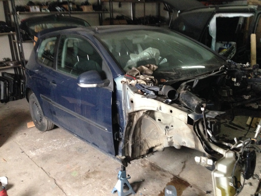 Dezmembrez vw golf 5 motor 1.9 tdi cod BKC