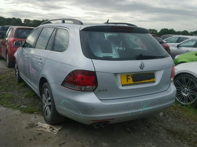 Dezmembrez Vw Golf 5 Variant 1.9 tdi BXE