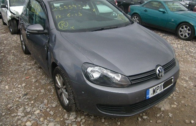 Dezmembrez vw golf 6, 1. 6tdi an 2009