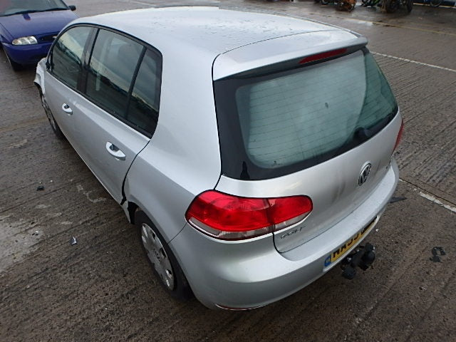 Dezmembrez vw golf 6