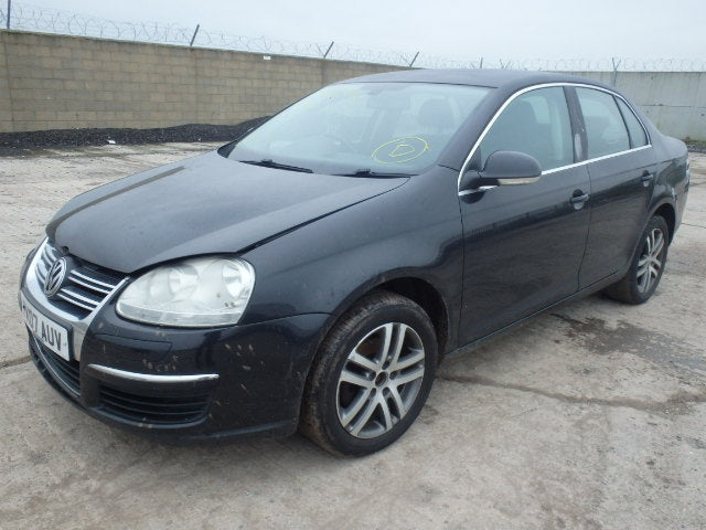 Dezmembrez Vw Jetta 3, 1.6 tdi, orice piesa!
