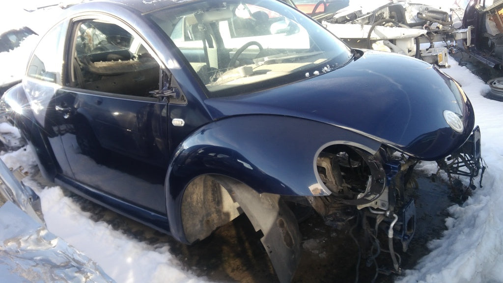 Dezmembrez VW New Beetle 2000 Coupe 1896