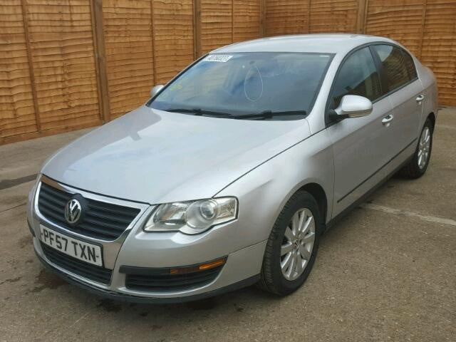 Dezmembrez Vw Passat 3C2 1.6fsi