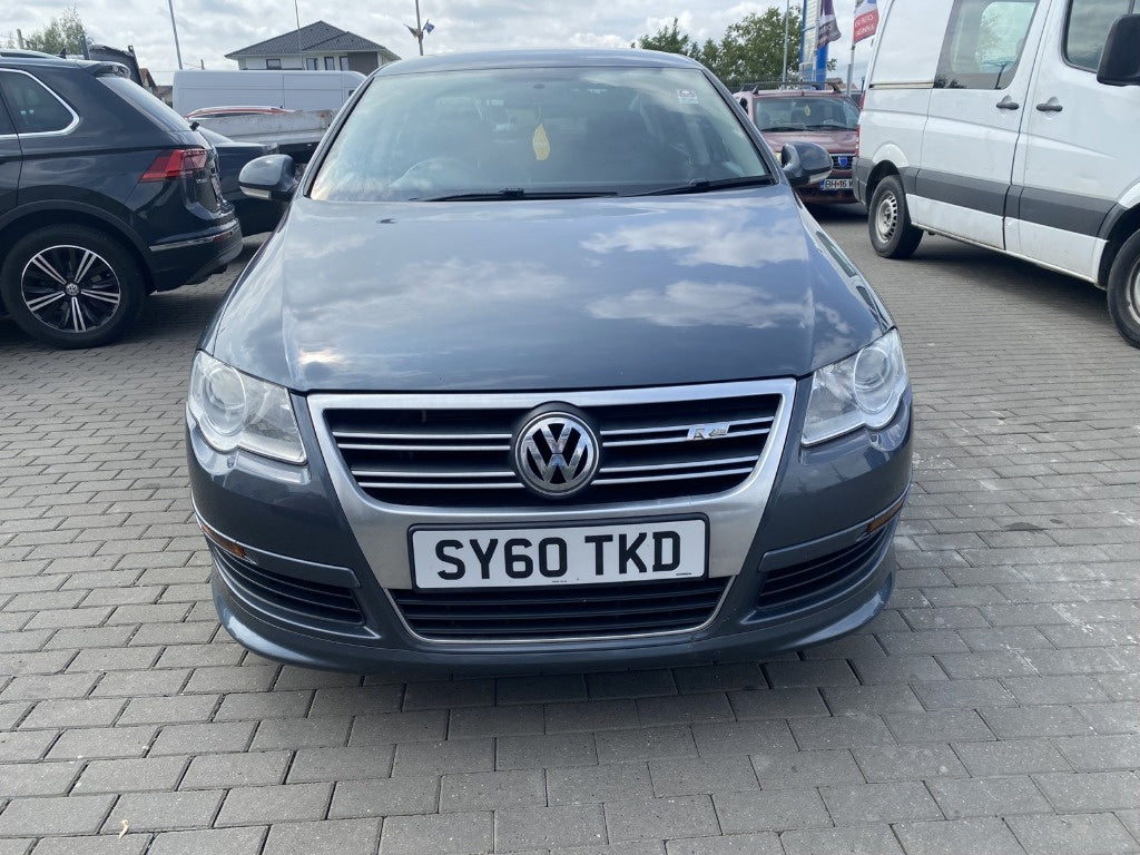 Dezmembrez VW Passat (3C2) R-line 2.0 TDI 2010, CBDC, (pachet R-line exterior)