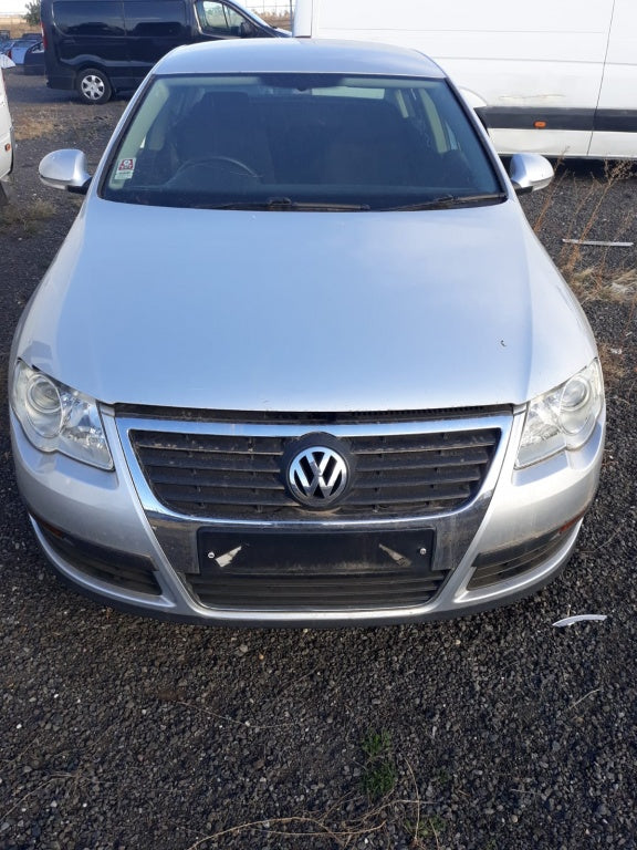 Dezmembrez vw passat b6 2.0 tdi