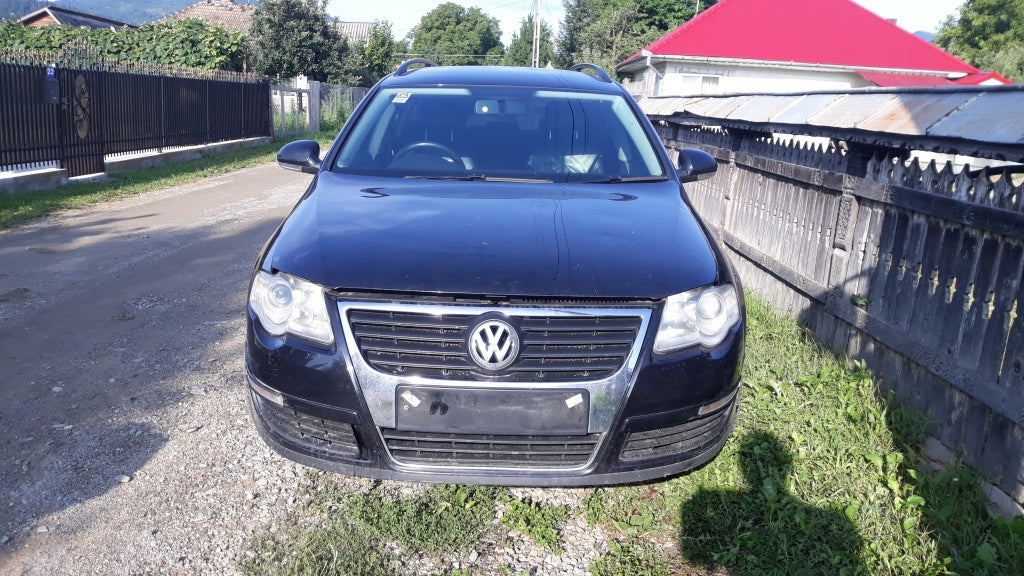 Dezmembrez vw passat b6 break 2007