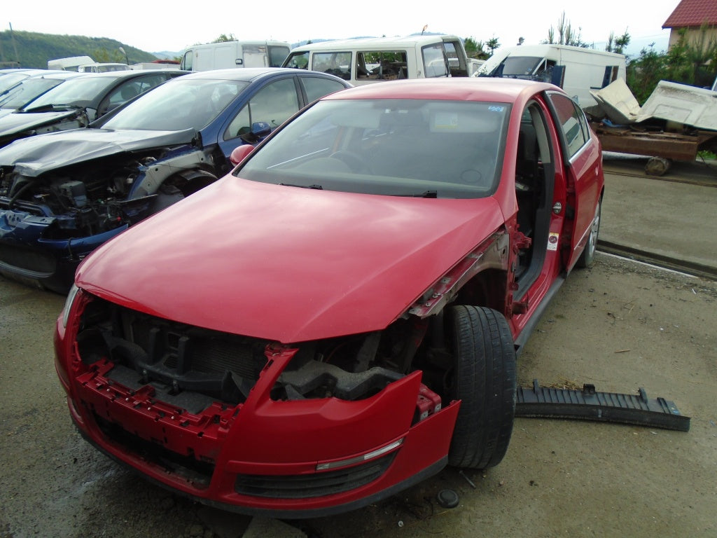 Dezmembrez VW Passat