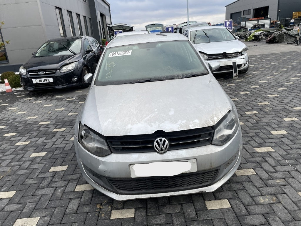 Dezmembrez VW Polo (6R) 1.6 TDI 2009 CAYA