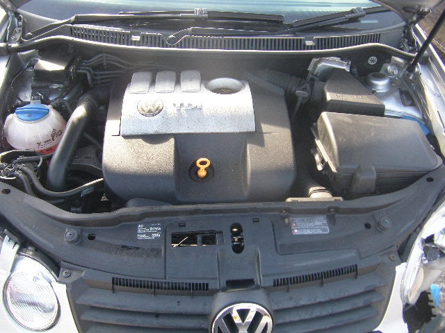 Dezmembrez vw polo 9n 1.4tdi bay an 2004
