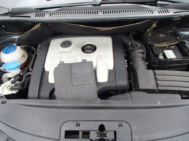Dezmembrez vw touran 2.0tdi