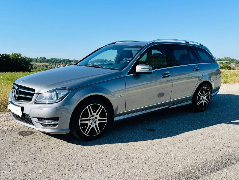 Dezmembrez W204 Mercedes Facelift AMG bixenon 2014