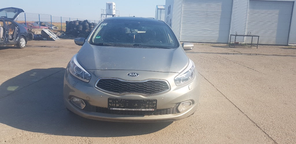 Kia Ceed din 2013 , motor 1.6 crdi, D4FB