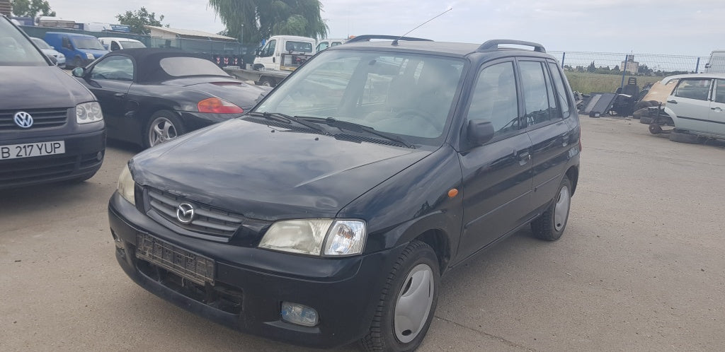 Mazda Demio din 2001, motor 1.5 16v, tip B5 E