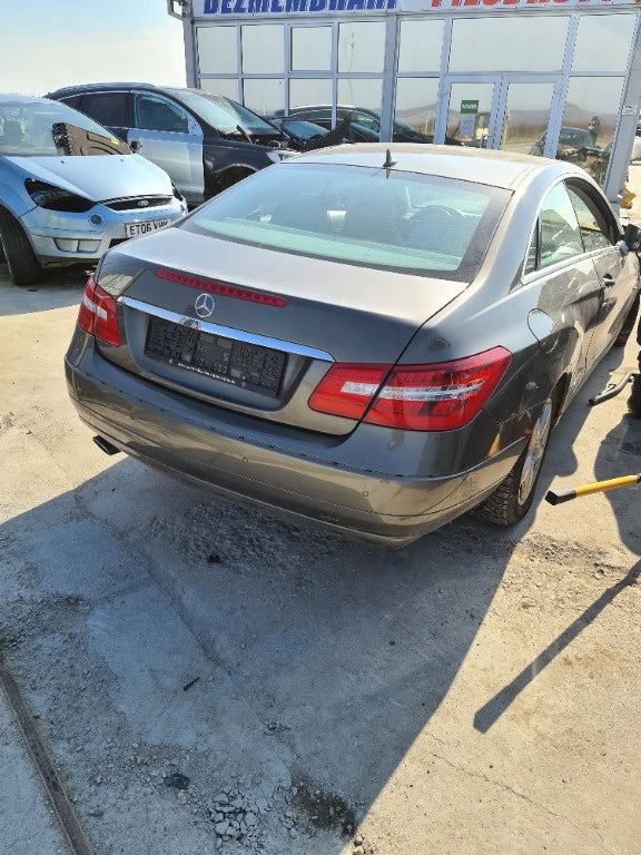 Mercedes E class coupe c207