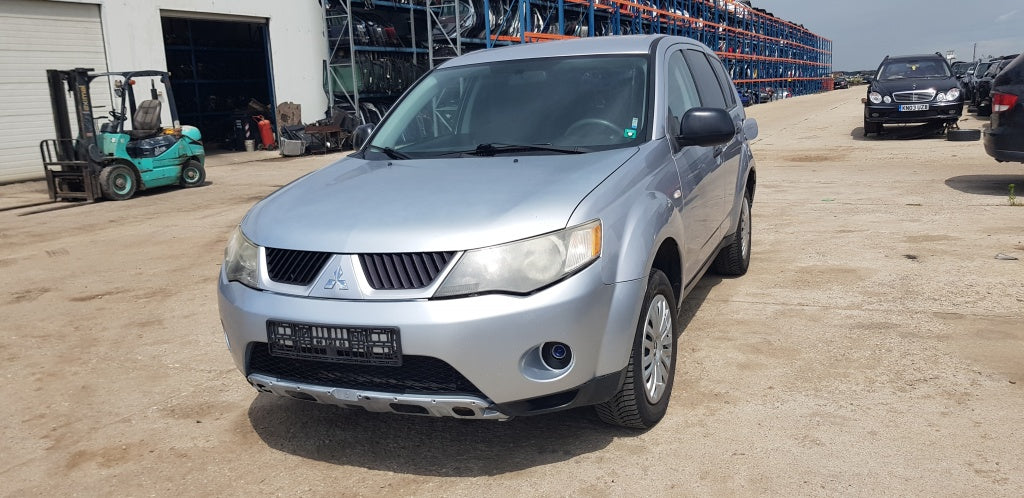Mitsubishi Outlander II din 2007, motor 3.0 benzina FWD