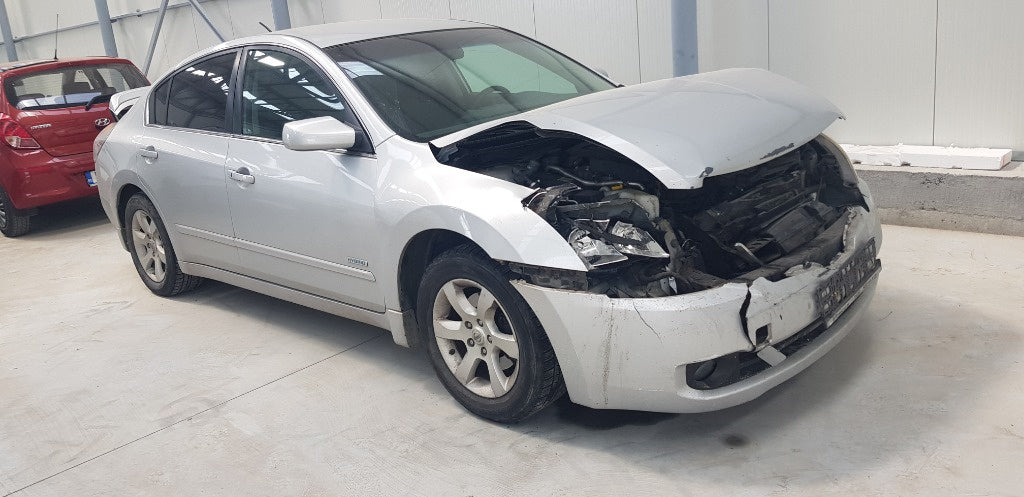 Nissan Altima (L32) din 2009, motor 2.5 Hybrid, tip QR25DE