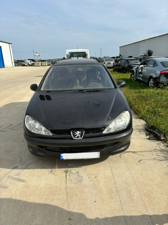 Peugeot 206 din 2004, motor 1.4 B, tip KFU