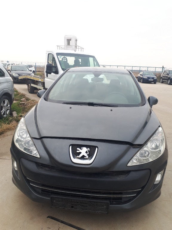 Peugeot 308 din 2011 , motor 1.6 hdi, tip 9HP