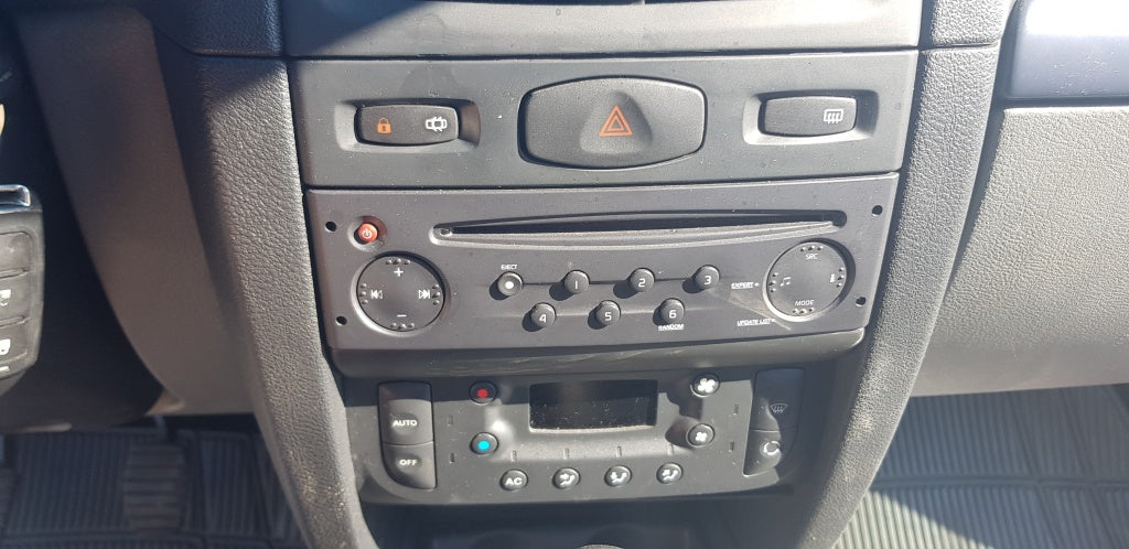 Renault Clio II din 2008, motor 1.5 dci, tip K9K-17