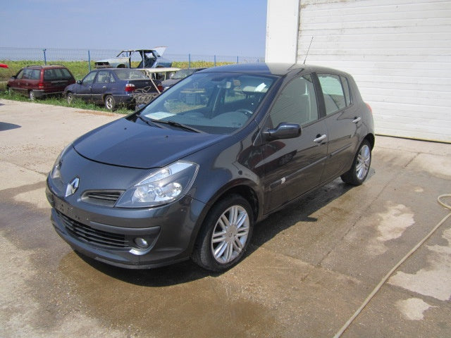 Renault Clio III 2006, 1.6 16V