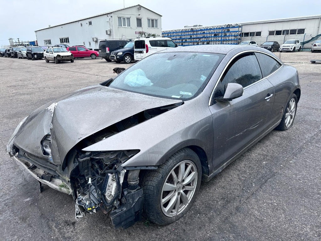 Renault Laguna III Coupe din 2009 , motor 2.0 dci tip M9R-J8
