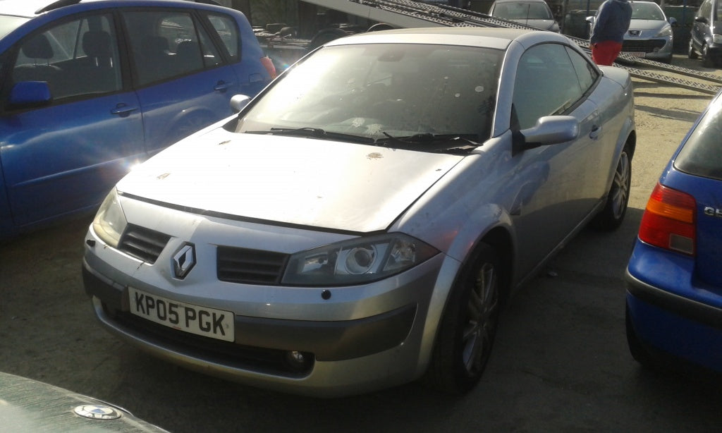 Renault Megane II Cabrio din 2003-2006, 2.0 16V