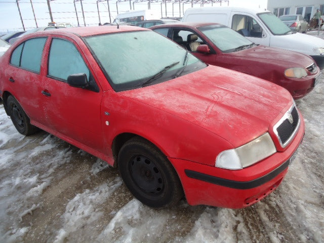 Skoda Octavia I din 2000-2005, 1.6 b