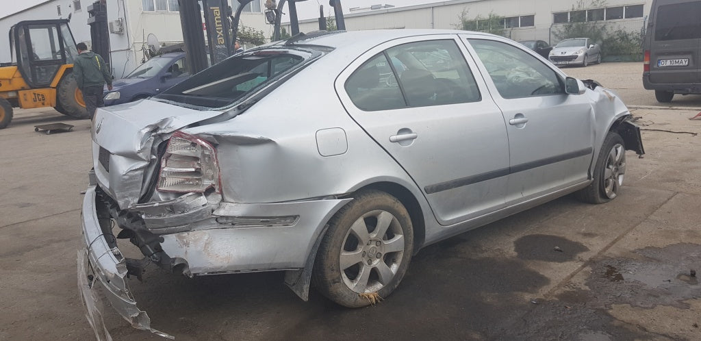 Skoda Octavia II din 2008 , motor 2.0 tdi , tip BKD