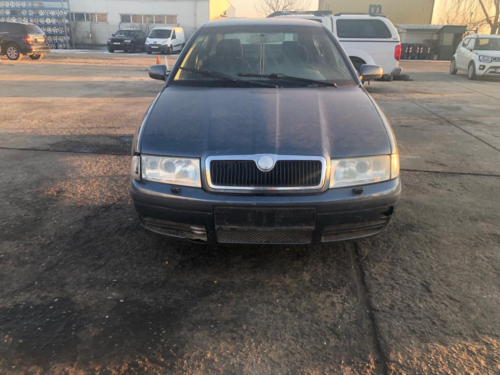 Skoda Octavia Tour din 2004 , motor 1.9 tdi ALH
