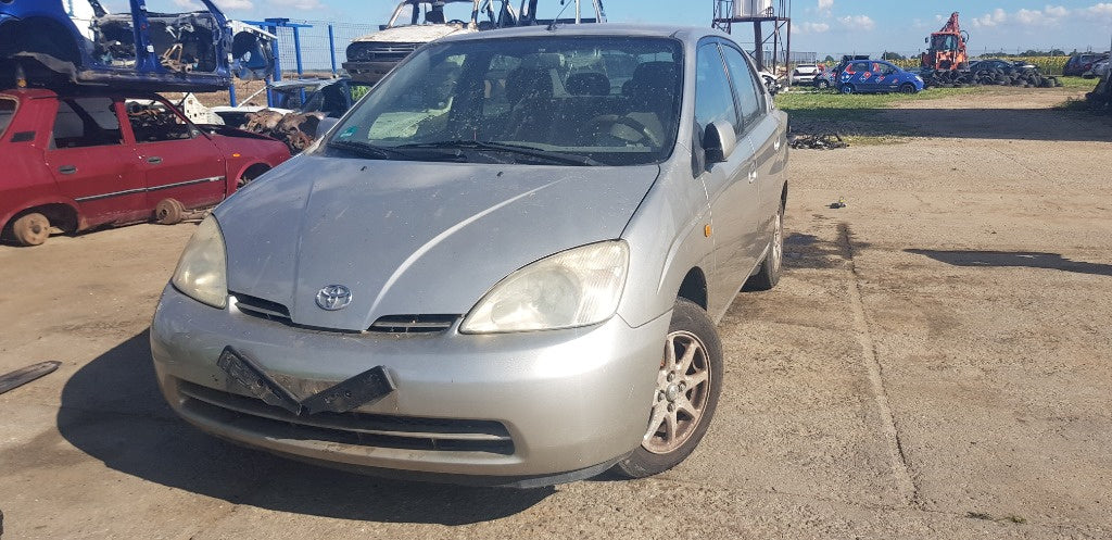Toyota Prius din 2001, motor 1.5 benzina, tip 1NZ-FXE
