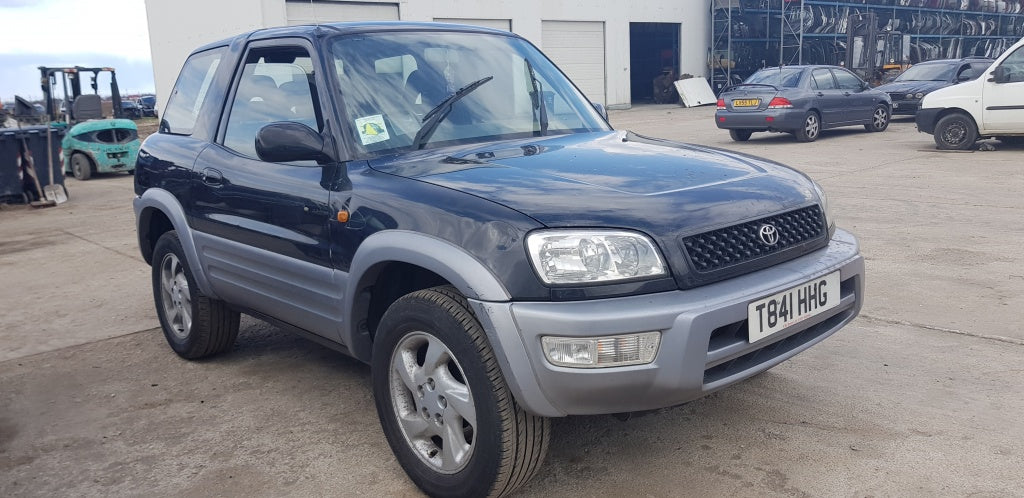Toyota Rav 4 din 1999, motor 2.0 benzina 4X4, tip 3S-FE
