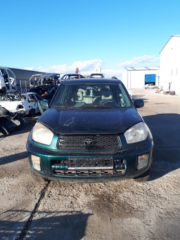 Toyota Rav 4 din 2002, motor 2.0 benzina 1AZ-FE