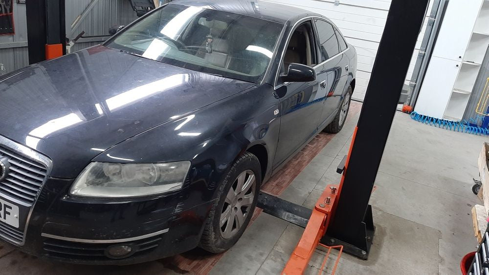 Usi,capota,faruri,interior audi a6 3000 quattro