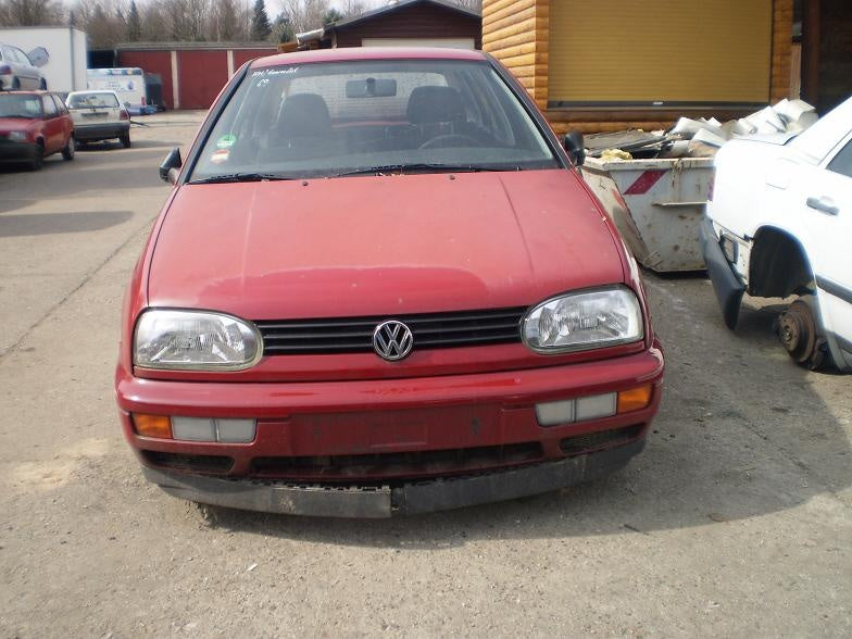 Volkswagen Golf III din 1993-1998, 1.8 b