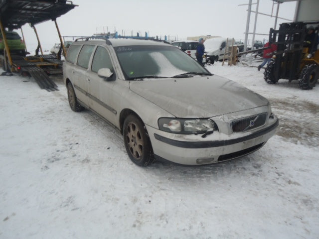 Volvo V70 din 2001-2005, 2.0 b