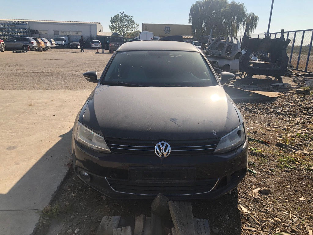Vw Jetta IV din 2014, motor 2.0 tdi , CFFB