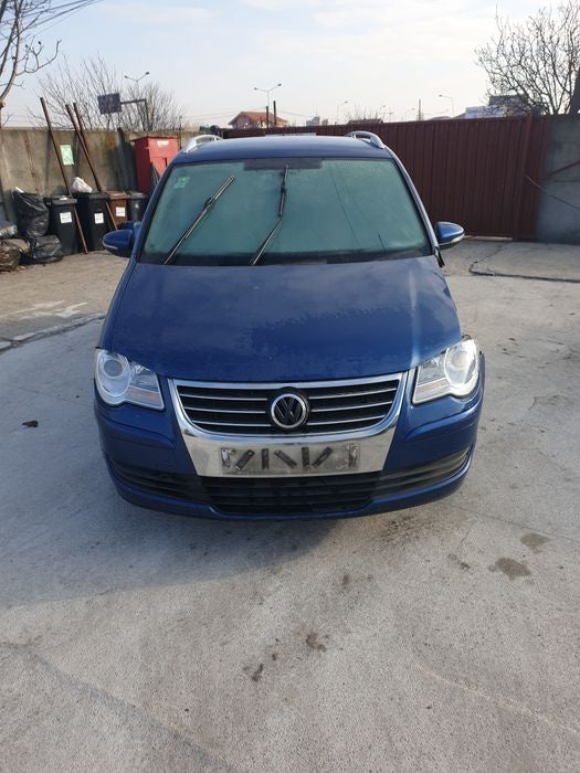 Vw touran 1.9 tdi cod motor Bxe disponibil orice piesa capota far usa